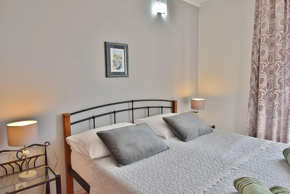 Apartments Ruzica Banjol 0*,  Croatie