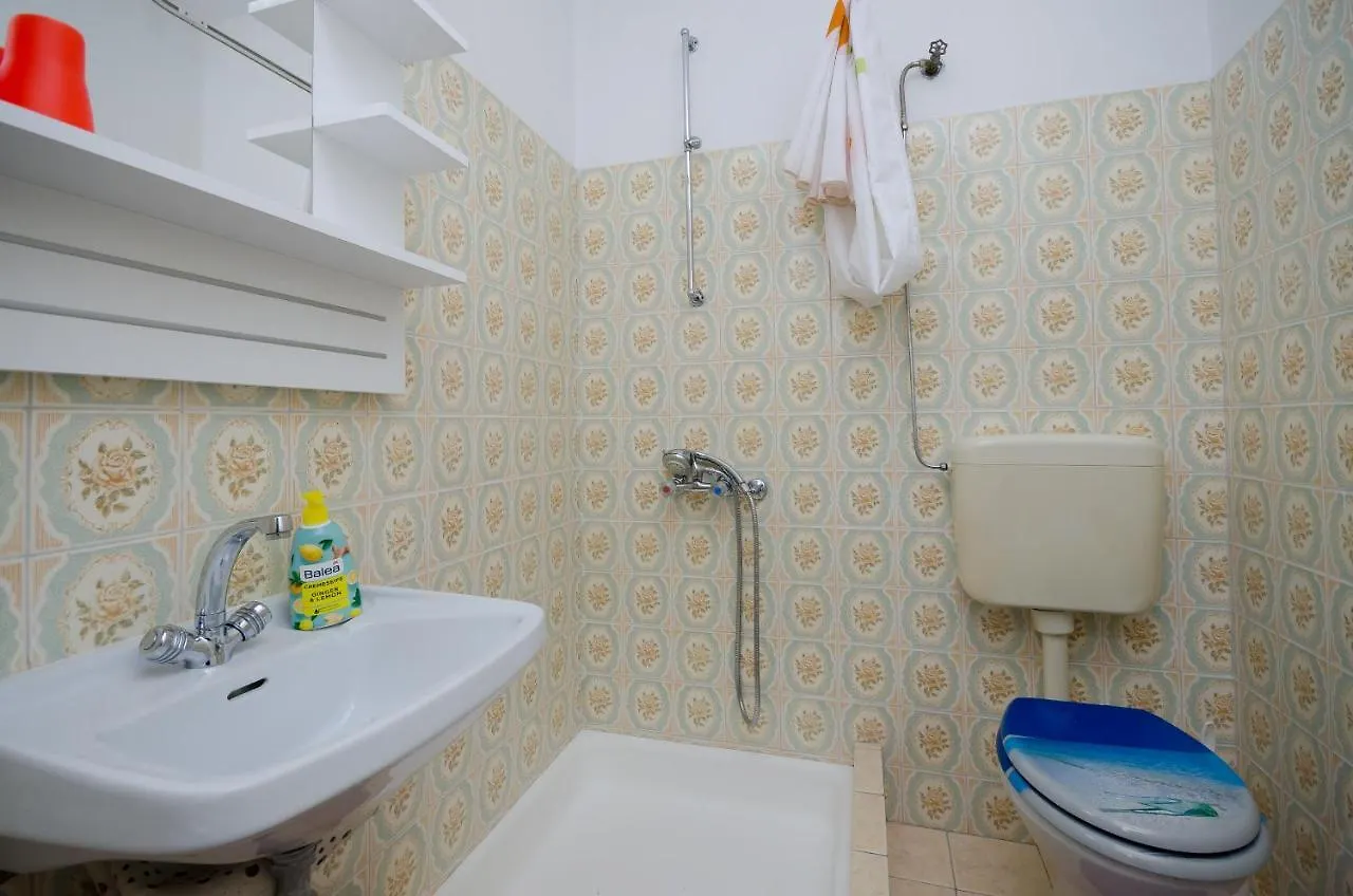 Apartments Ruzica Banjol