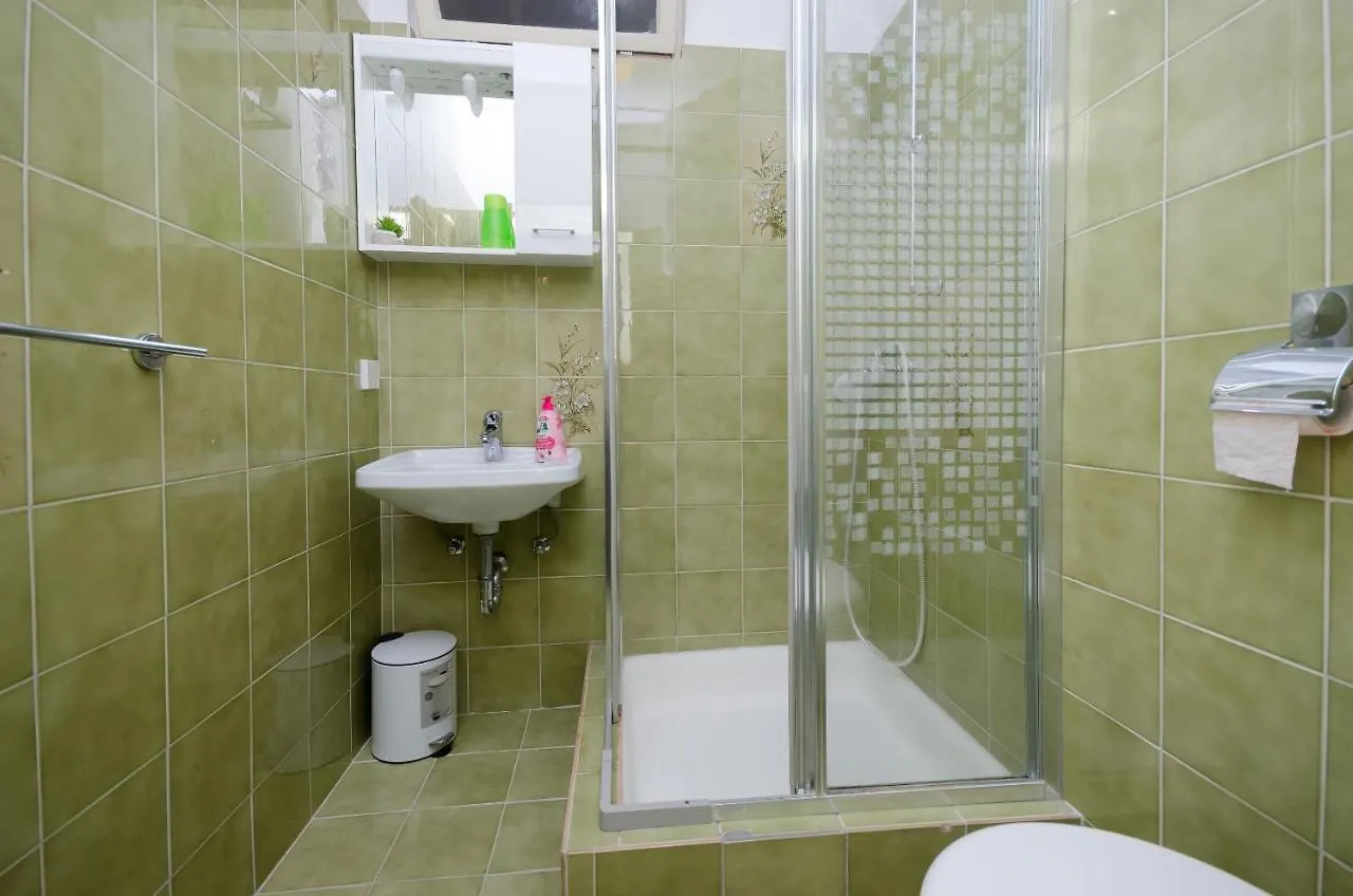 Apartments Ruzica Banjol